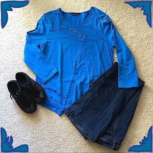 Beautiful Like New Long Sleeve Top